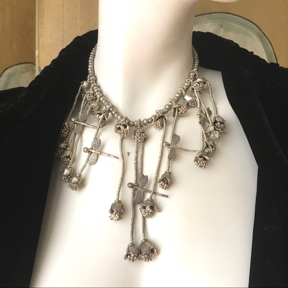 Dragonfly Flowers hanging Sterling Silver necklace - Picture 8 of 9